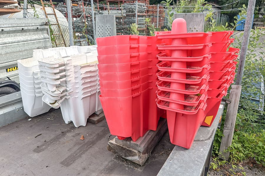 Posten Kunststoffgefäße